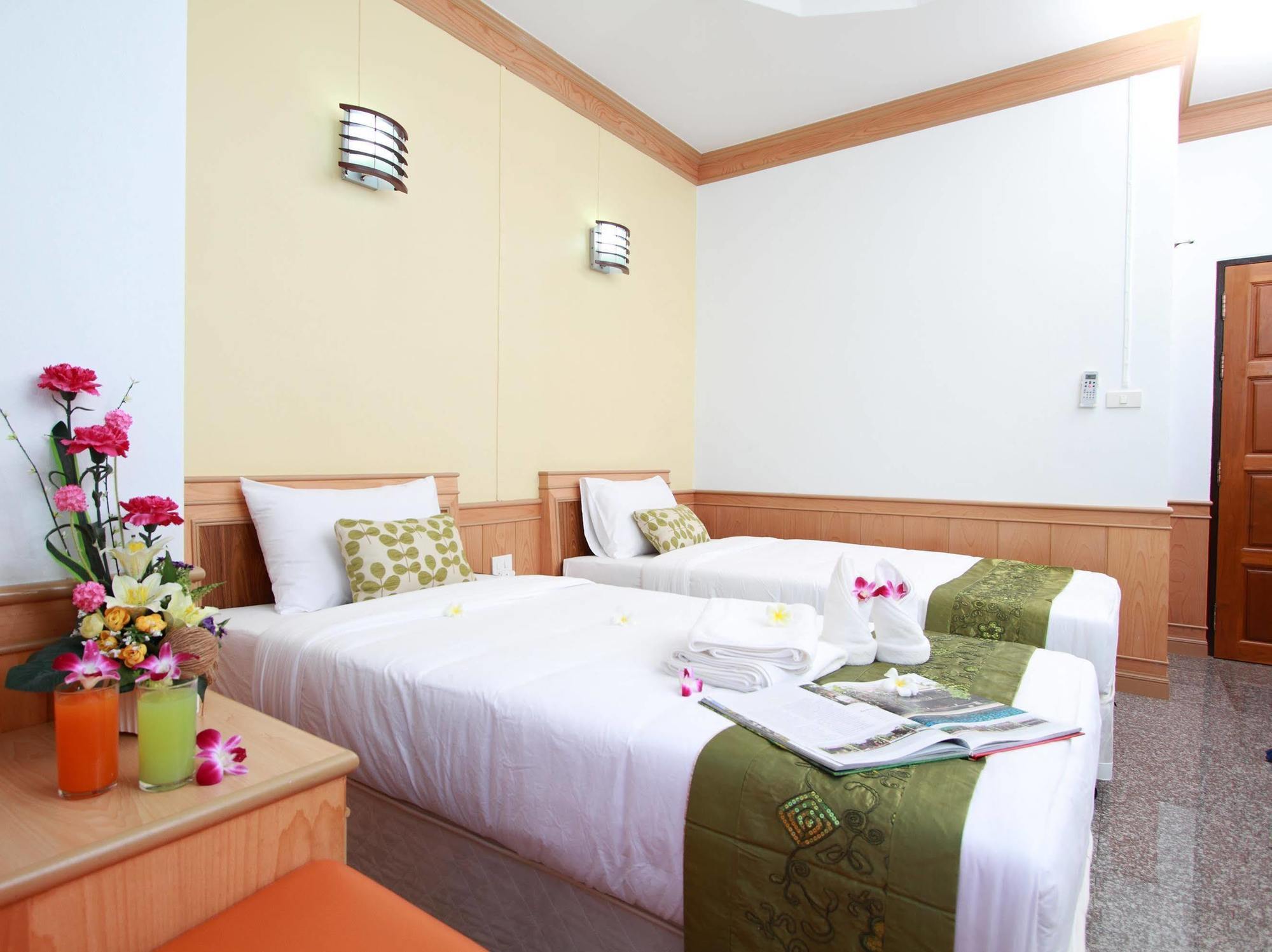 Boom Forest Hotel Hat Yai Esterno foto